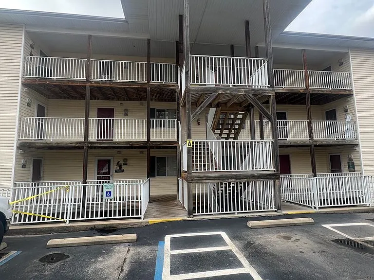 1441 Ledges Dr #A42 — Photo 1