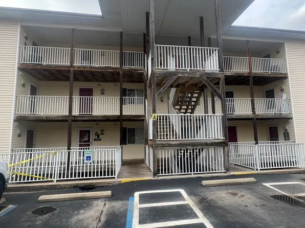 1441 Ledges Dr #A42, Osage Beach, MO 65065