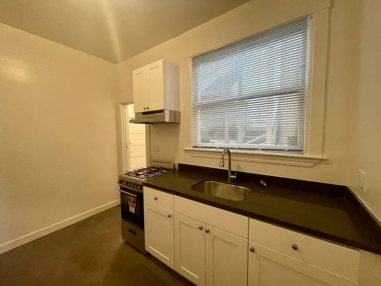 1357 Clay St #519RC — Photo 3