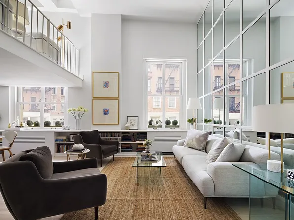 240 Centre St #2J, New York, NY 10013