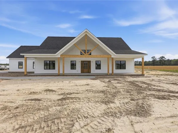 14002 Old Suffolk Rd, Windsor, VA 23487