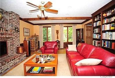 2nd image of 4515 Lakeridge Dr