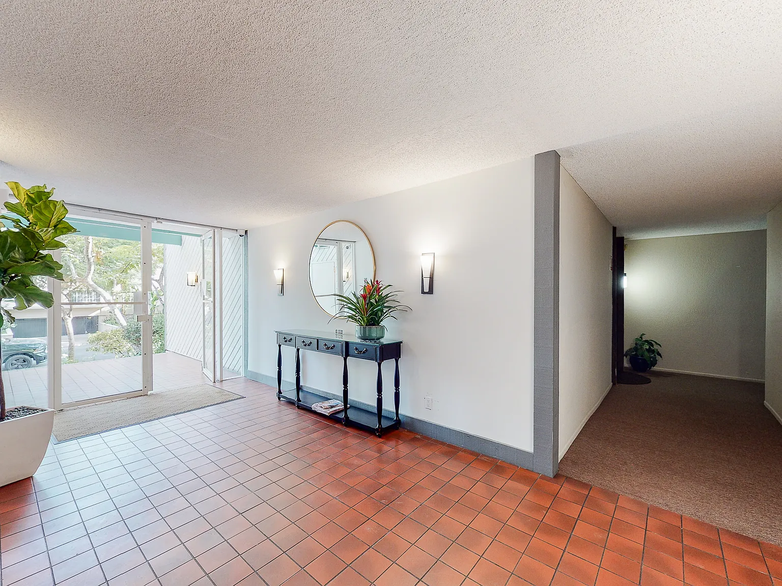 2 bed, 1296 sqft, $7,000 — Photo 3