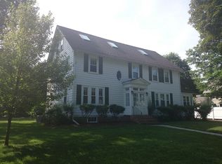 18 Linnet St, West Roxbury, MA 02132