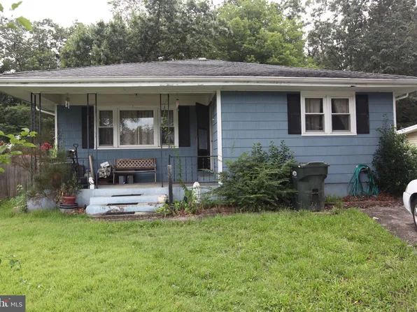 28 Pearl Dr, Howell, NJ 07731