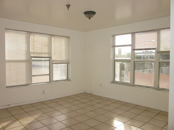 5th image of 1334 Washington Ave APT 307