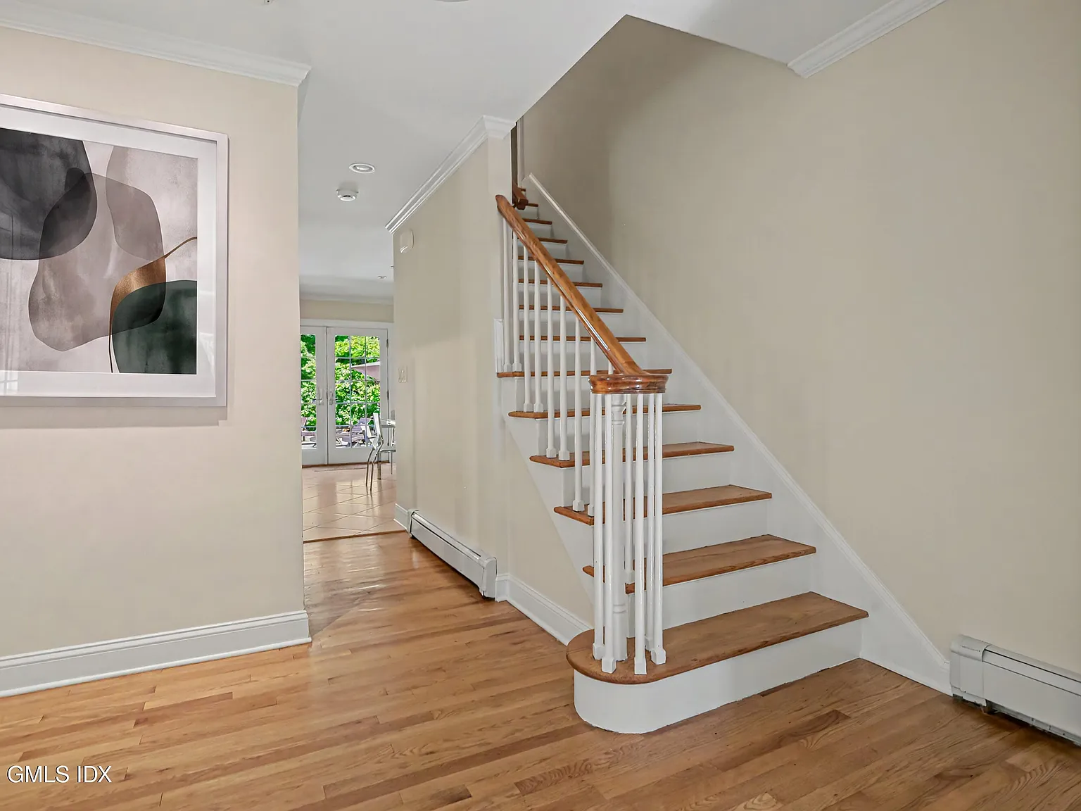 5 bed, 4.5 bath, 4986 sqft, $25,000 — Photo 2