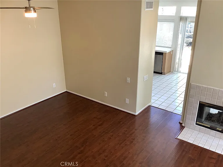 932 S Lone Pine Ln — Photo 4