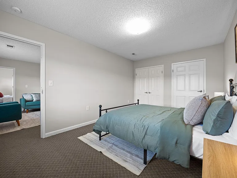 21 Collins Dr #D — Photo 17
