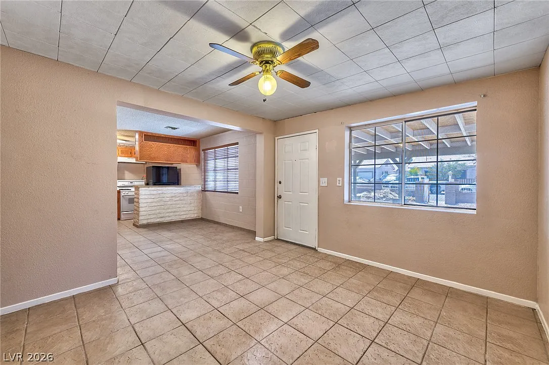 2 bed, 1.0 bath, 1025 sqft, $1,500 — Photo 3
