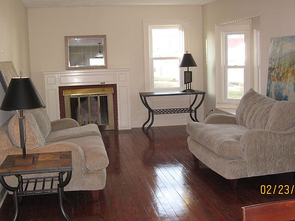Living Room with Fireplace