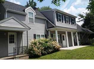 8 Mansfield Pl, Suffern, NY 10901