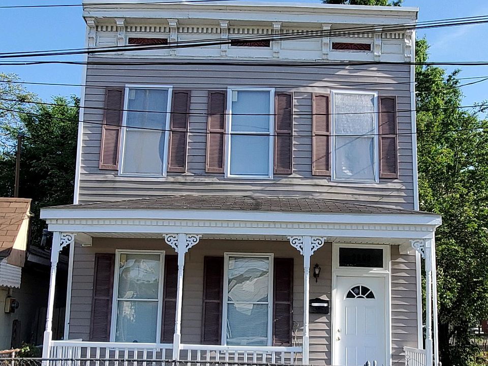 1st image of 2203 Carrington St