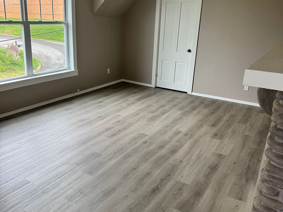 1st image of 118 Watson Ave #2
