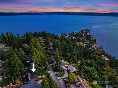 16718 32nd Avenue SW, Seattle, WA, 98166