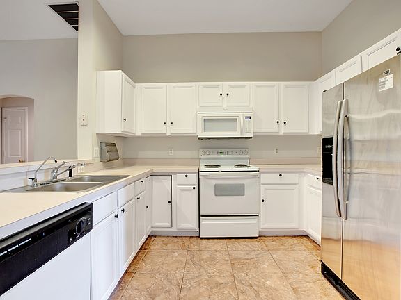3rd image of 6717 King Rail Ct