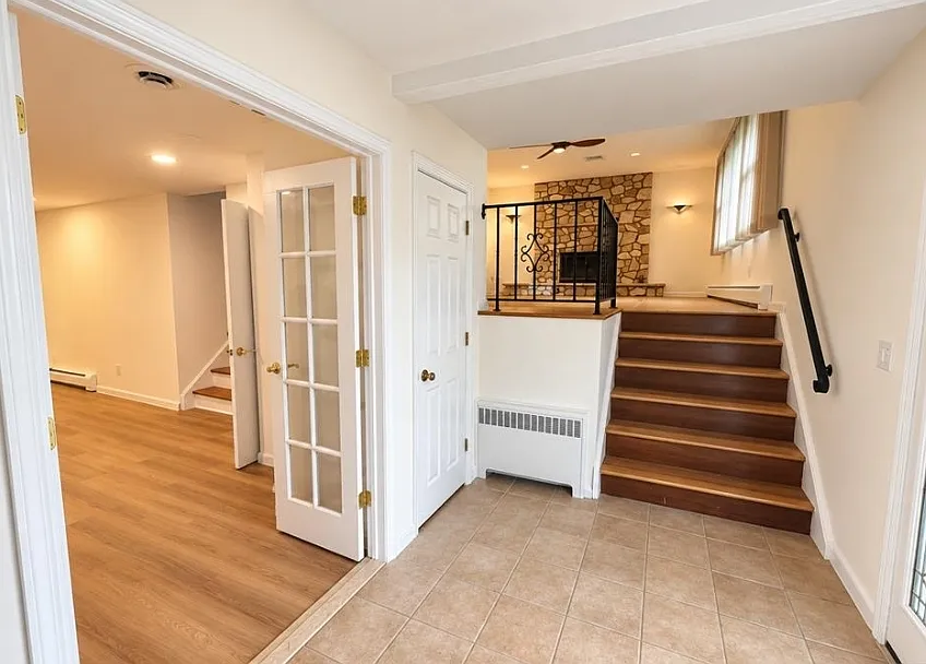 3 bed, 2.5 bath, 1878 sqft, $4,800 — Photo 2