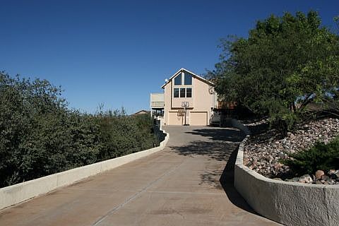  Driveway MB over Gar