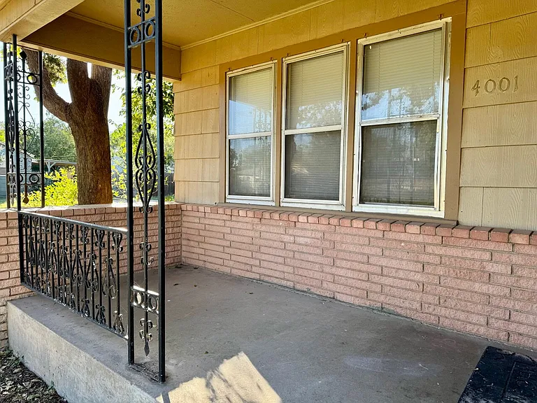 4001 32nd St — Photo 3
