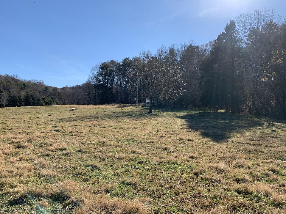 2nd image of 3205 Hog Jowl Rd