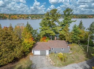 1017 Woods Ln, South Frontenac, ON K0H2W0