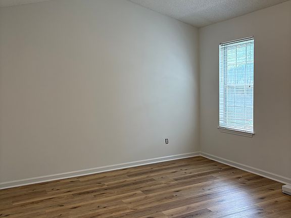 4th image of 2403 Serenity Way NW