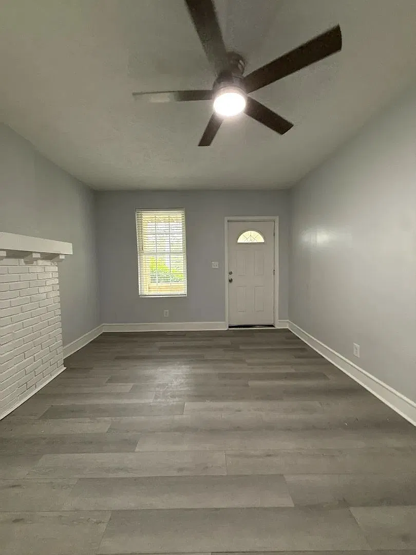 520 Boulevard NE — Photo 3