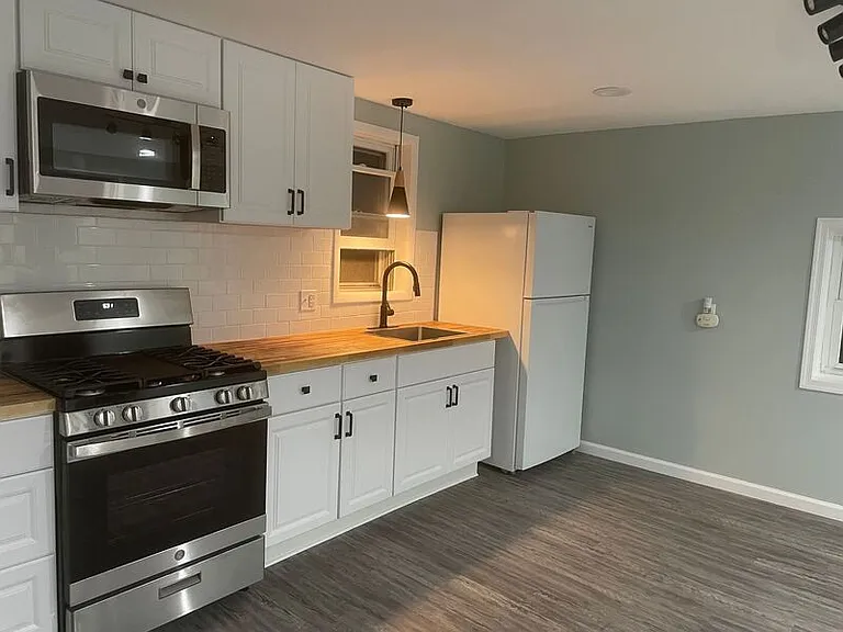 3512 Pocono Park Dr — Photo 2