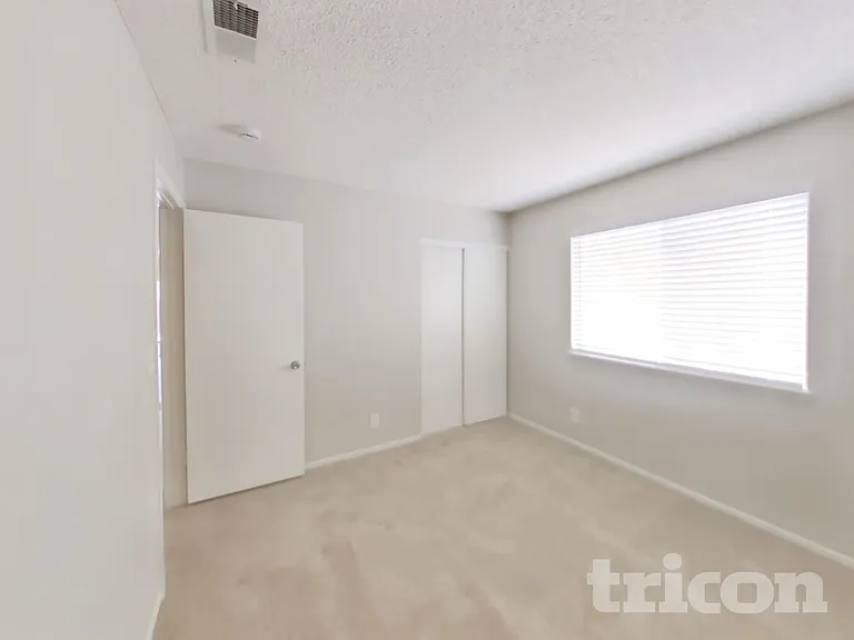 1833 Ridgefield Dr — Photo 11