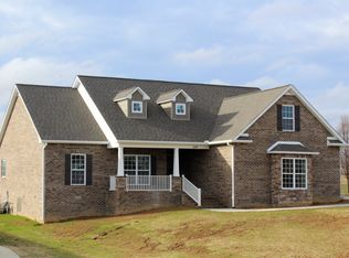 2109 Foster Cir, Cookeville, TN 38501