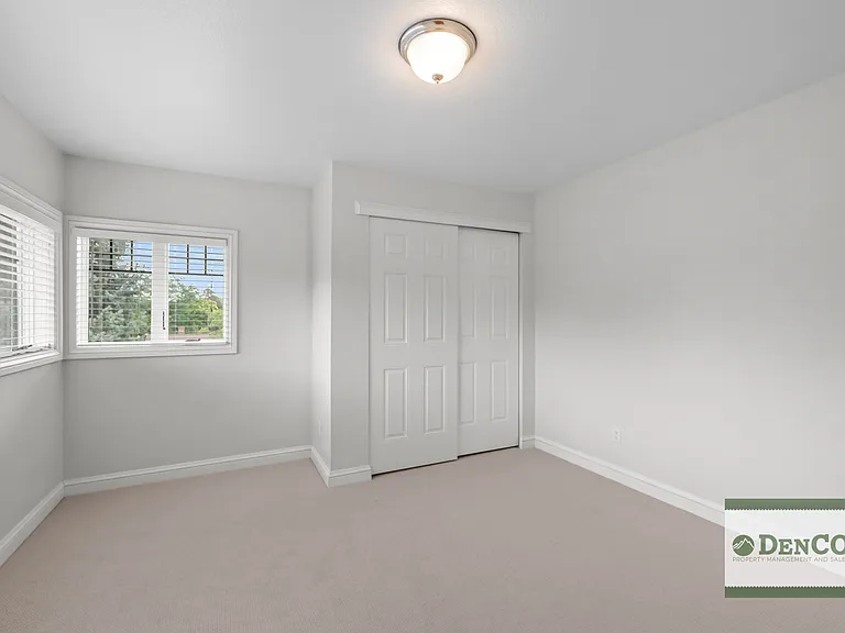 1401 S Clarkson St — Photo 13
