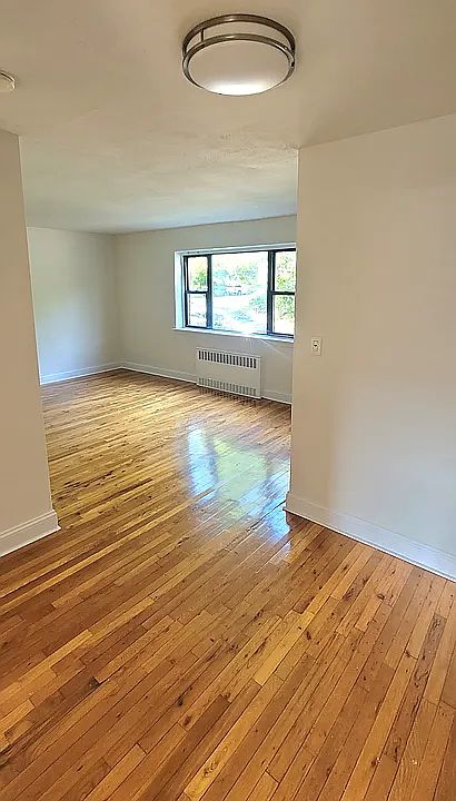 1st image of 21811 Hillside Ave Suite 1
