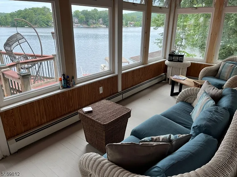 600 Warwick Tpke — Photo 18