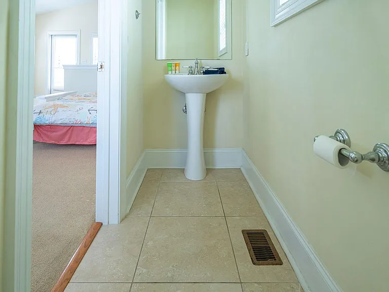 7414 Thomas Dr — Photo 15