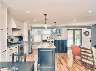 101 Harrowgate Dr, Carmel, IN 46033