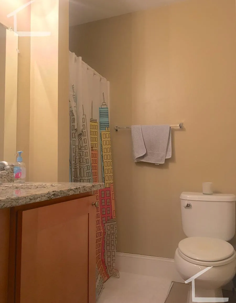 4 bed, 1400 sqft, $5,400 — Photo 2