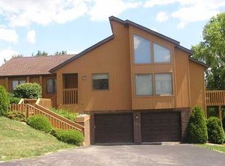238 Shelby Dr, Greensburg, PA