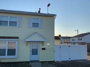 14 Lehigh Ct, Sicklerville, NJ 08081