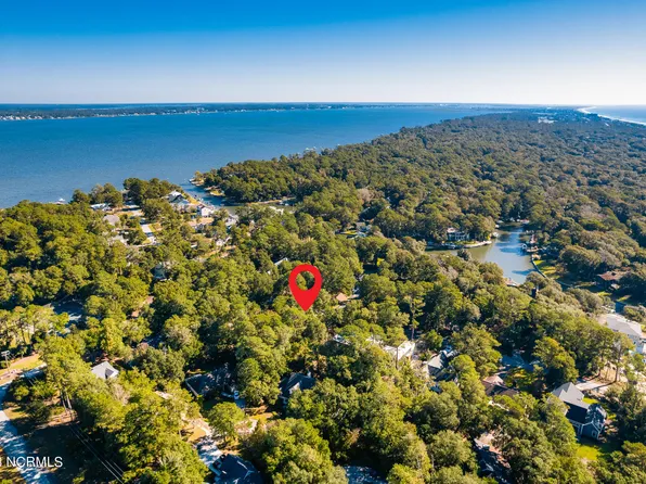 169 Arborvitae Drive, Pine Knoll Shores, NC 28512