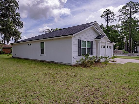3rd image of 805 TURTLE CREEK DRIVE S