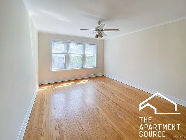 5052 N Wolcott Ave #3 — Photo 5