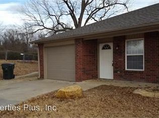 2001 Fall Ct APT C, Claremore, OK 74017