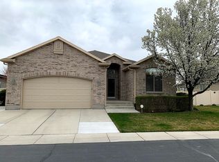 11023 S Quartz Dr, South Jordan, UT 84095