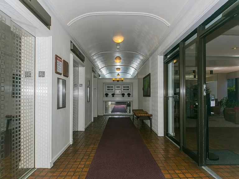 1910 Ala Moana Blvd #21B — Photo 55