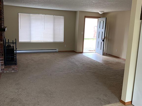 4th image of 7625 47th Ave NE APT 6