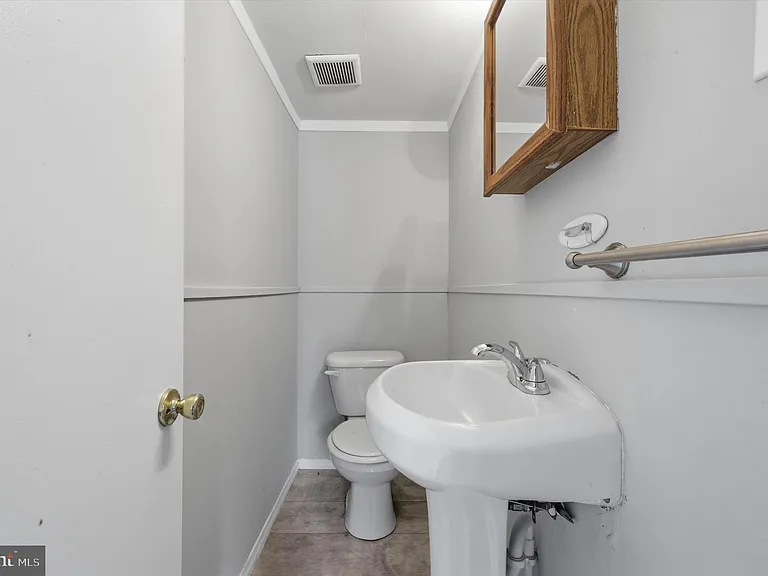 151 Chadwick Ave — Photo 13
