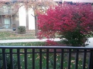 443 W 104th St APT B, Kansas City, MO 64114