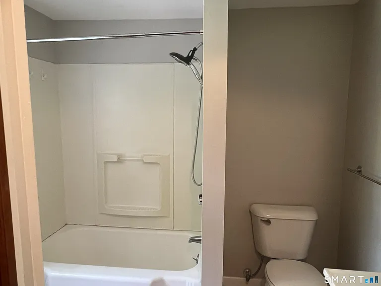 37 Pearl St #B — Photo 19