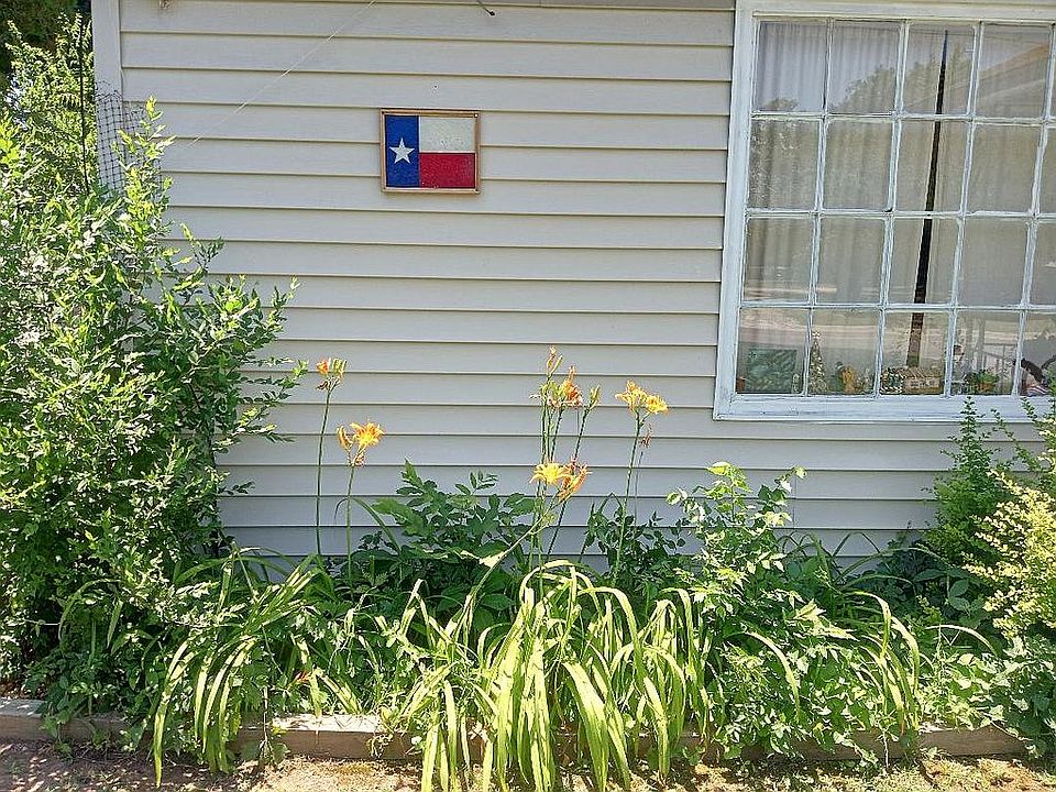 2nd image of 2264 W Main St