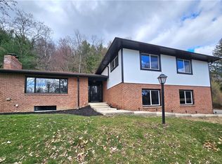 974 Upland Dr, Elmira, NY